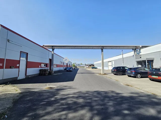 Kiadó kereskedelmi és ipari ingatlan Győr 972 nm