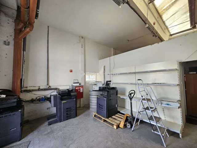 Kiadó kereskedelmi és ipari ingatlan Győr, Fehérvári út 486 nm