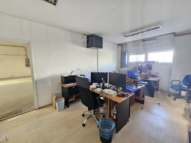 Kiadó kereskedelmi és ipari ingatlan Győr, Fehérvári út 486 nm