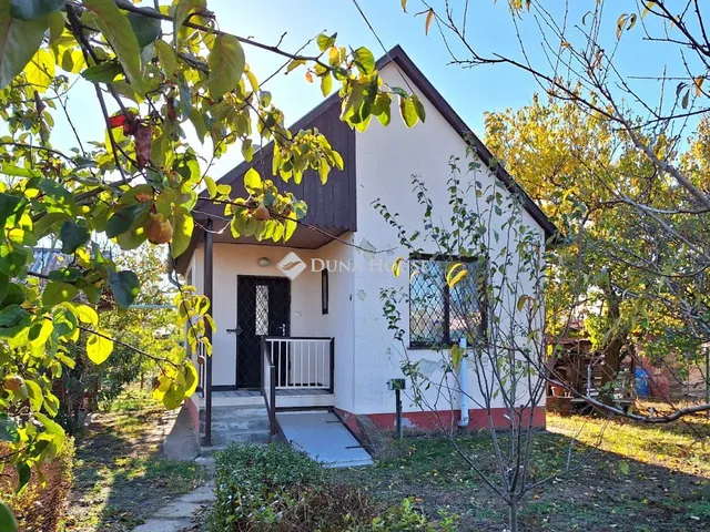 Eladó nyaraló Győr 28 nm