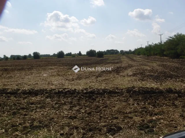 Eladó telek Debrecen 6000 nm