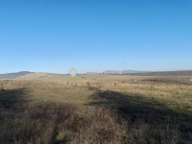 Eladó telek Szirák, Kossuth út 28300 nm