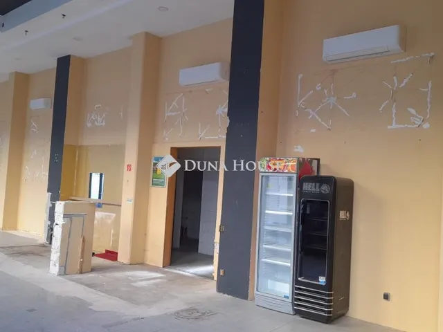 Kiadó kereskedelmi és ipari ingatlan Debrecen, Bethlen utca 354 nm