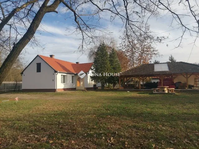 Kiadó ház Debrecen 168 nm