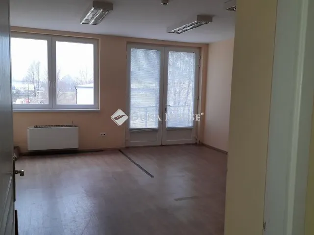 Eladó kereskedelmi és ipari ingatlan Debrecen 3627 nm