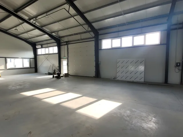 Eladó kereskedelmi és ipari ingatlan Debrecen 490 nm