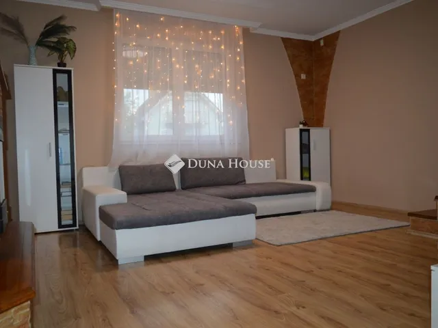 Eladó ház Debrecen 256 nm