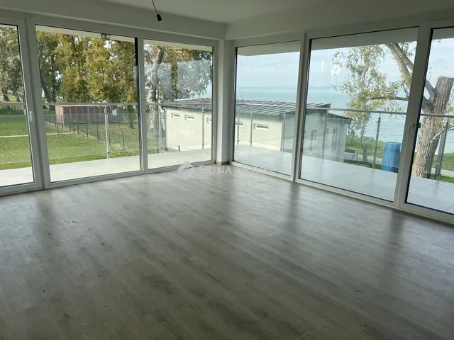 Eladó lakás Siófok 84 nm