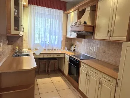 Kiadó ház Debrecen 170 nm