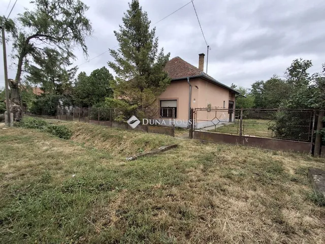 Eladó ház Biharnagybajom, Bercsényi körút 87 nm