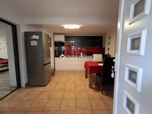 Eladó ház Zsáka 70 nm