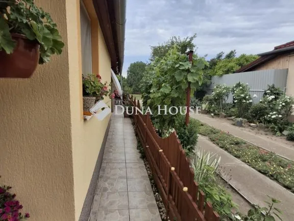 Eladó ház Berettyóújfalu, Jegyzőkert utca 141 nm