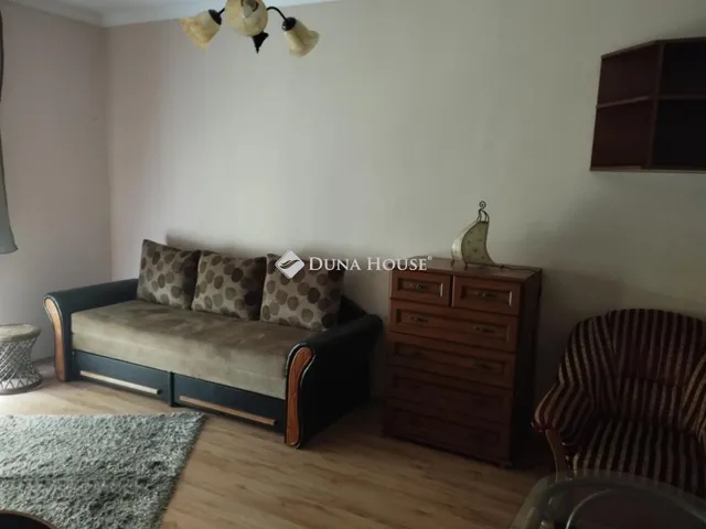 Kiadó lakás Debrecen, Gyöngyösi utca 43 nm