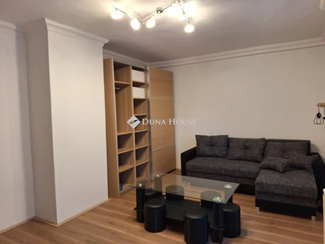 Kiadó lakás Debrecen, Izsó utca 65 nm