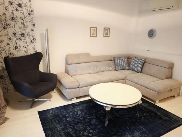 Kiadó ház Debrecen, Bárczi Géza utca 82 nm