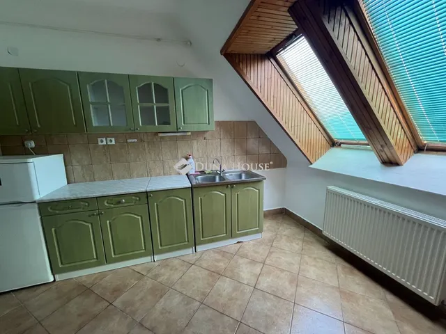 Eladó lakás Karcag 52 nm