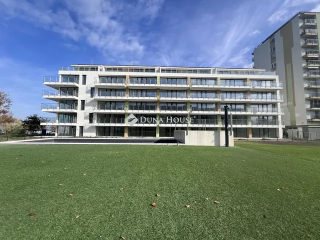 Eladó kereskedelmi és ipari ingatlan Siófok 42 nm