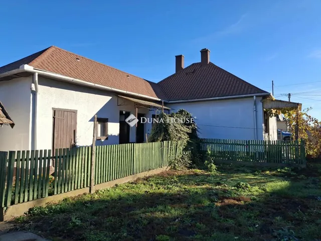 Eladó ház Nagyhegyes, Táncsics utca 76 nm