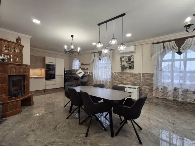 Eladó ház Karcag 190 nm