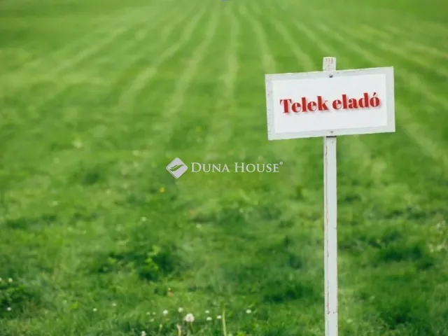 Eladó telek Debrecen 16112 nm