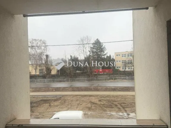 Kiadó kereskedelmi és ipari ingatlan Debrecen 71 nm