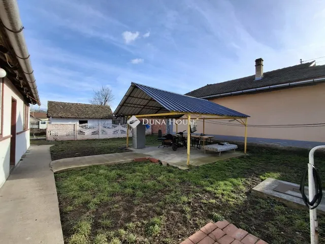 Eladó ház Karcag 97 nm