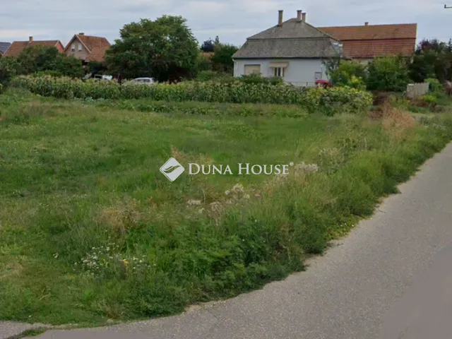 Eladó telek Hajdúdorog 933 nm