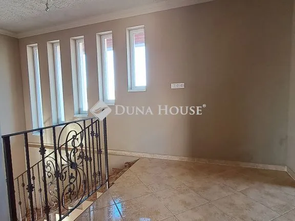 Eladó ház Debrecen 197 nm