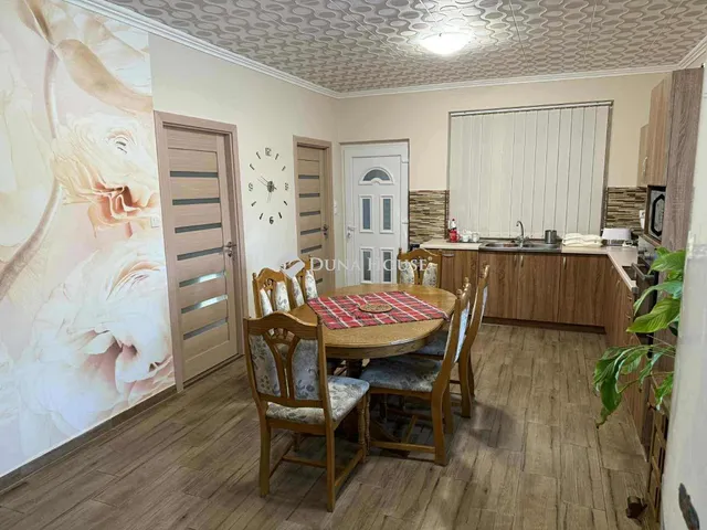 Eladó ház Püspökladány 190 nm