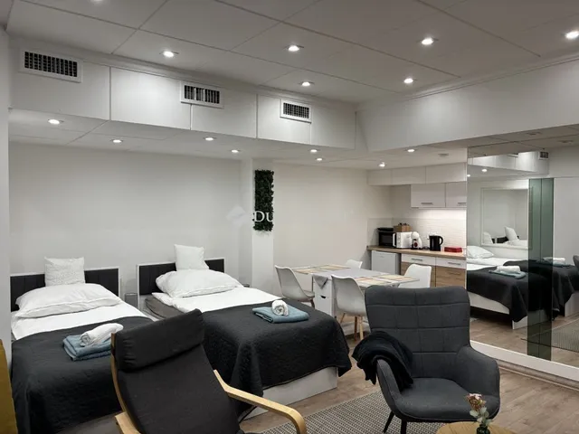 Eladó kereskedelmi és ipari ingatlan Debrecen 45 nm