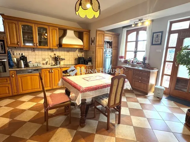 Eladó ház Mezőkövesd 170 nm