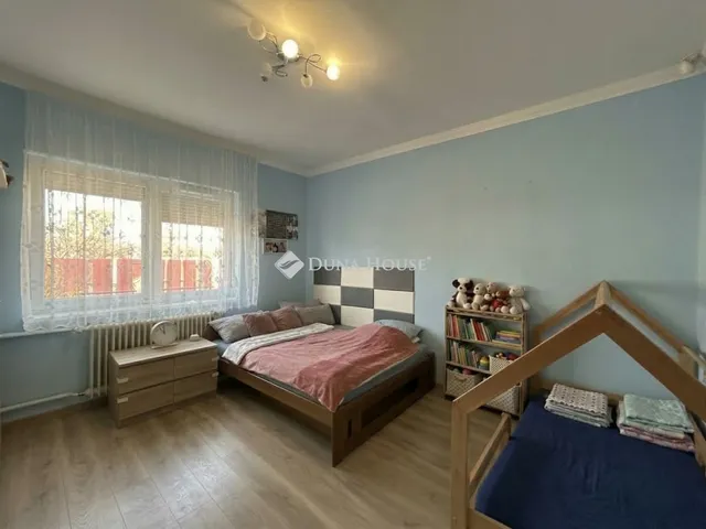 Eladó ház Mikepércs 95 nm