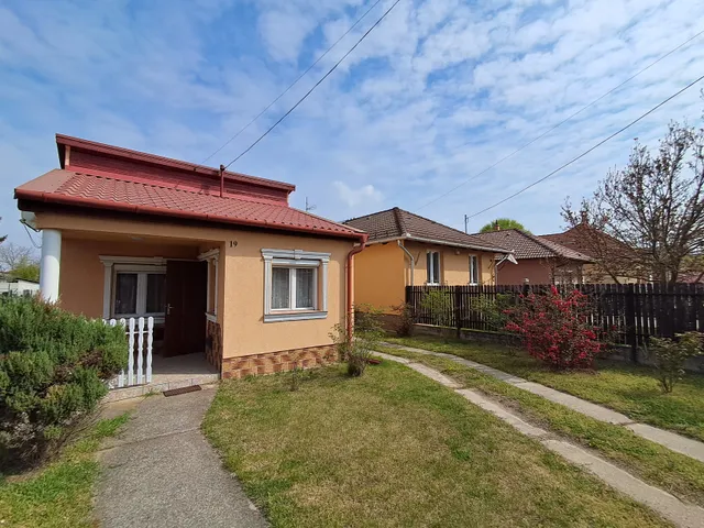 Eladó ház Bocskaikert 30 nm