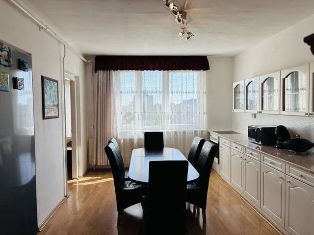 Eladó lakás Debrecen 70 nm