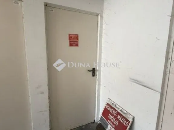 Eladó kereskedelmi és ipari ingatlan Debrecen 9 nm