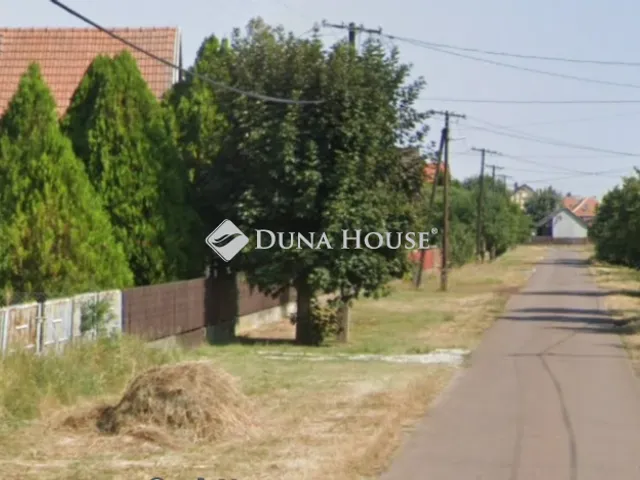 Eladó telek Tiszacsege, Pethő Bálint utca 1361 nm