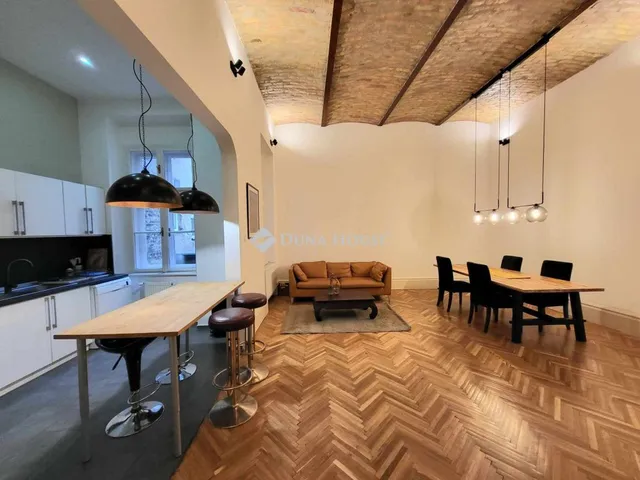 Eladó lakás Budapest VI. kerület 105 nm