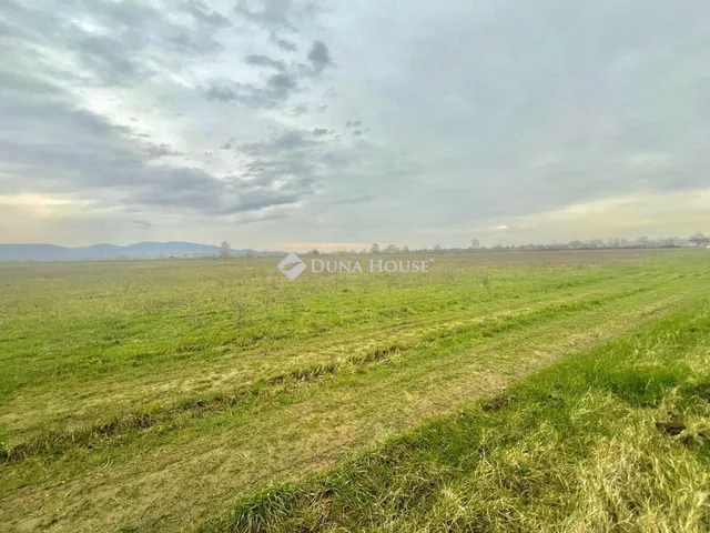 Eladó telek Pomáz 2909 nm