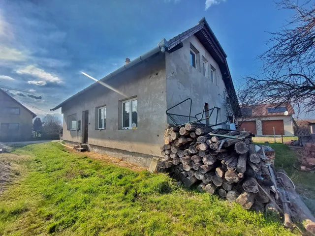 Eladó ház Vácrátót 200 nm
