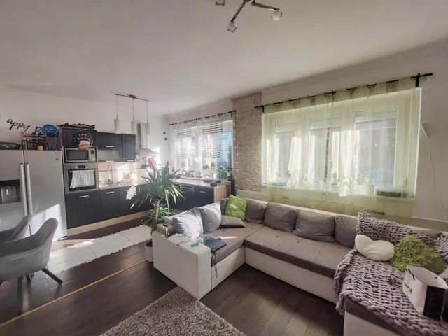 Eladó ház Budapest XV. kerület 84 nm