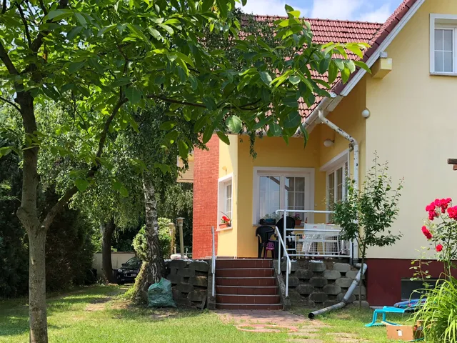 Eladó ház Veresegyház, Revetek 240 nm