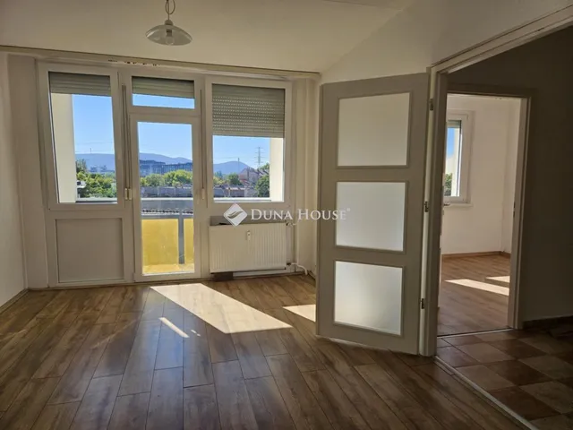 Eladó lakás Budapest IV. kerület 71 nm