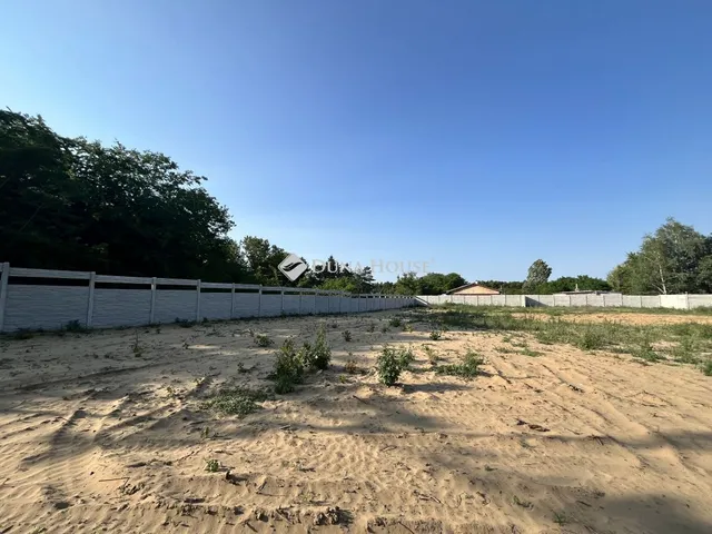 Eladó telek Erdőkertes 929 nm