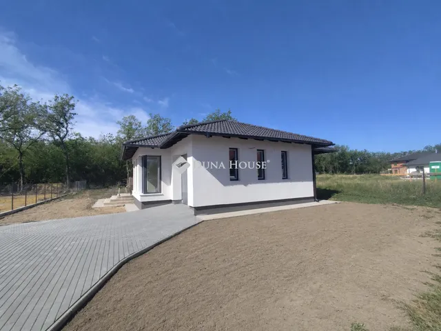 Eladó ház Bugyi 144 nm