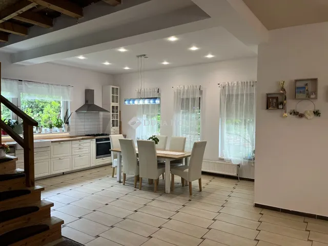 Eladó ház Dunakeszi 164 nm