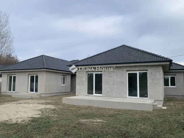 Eladó ház Erdőkertes 120 nm