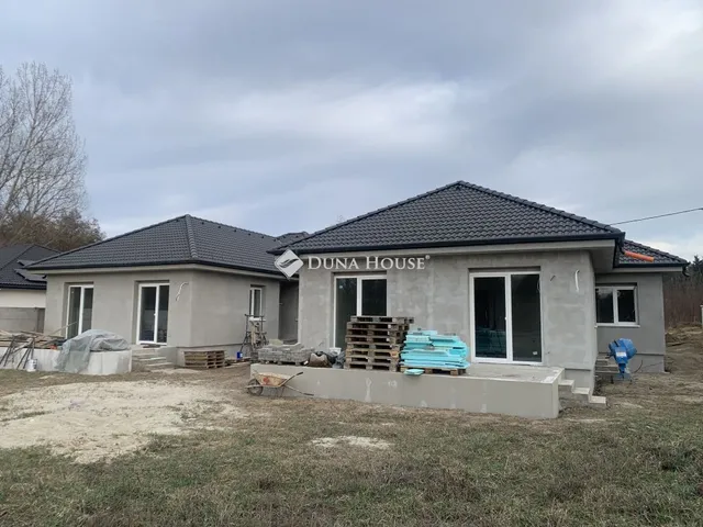 Eladó ház Erdőkertes 120 nm