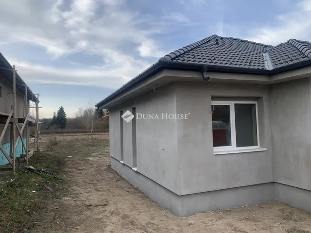 Eladó ház Erdőkertes 120 nm