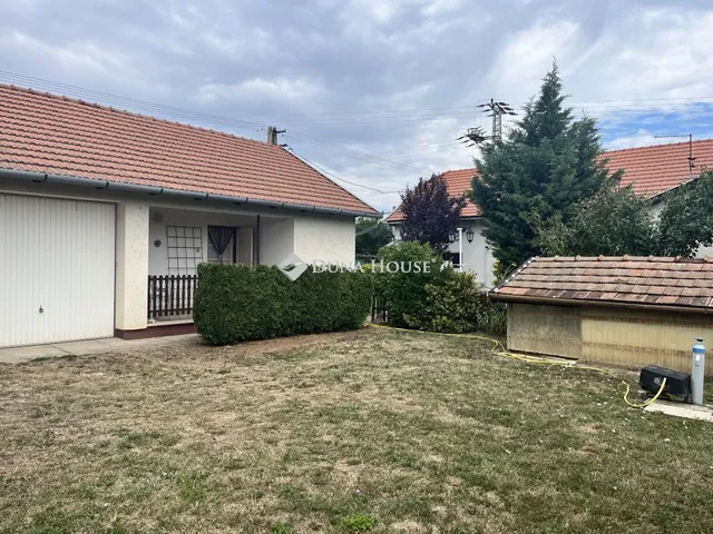 Eladó ház Abádszalók 150 nm