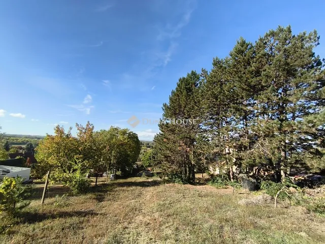 Eladó telek Őrbottyán, Fő út 1012 nm